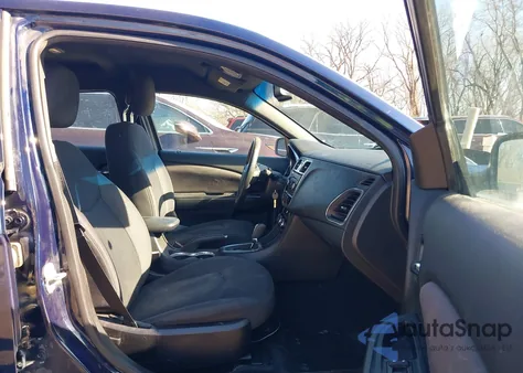 2013 Chrysler 200 Lx из США, поврежденный, VIN 1C3CCBAG2DN724572